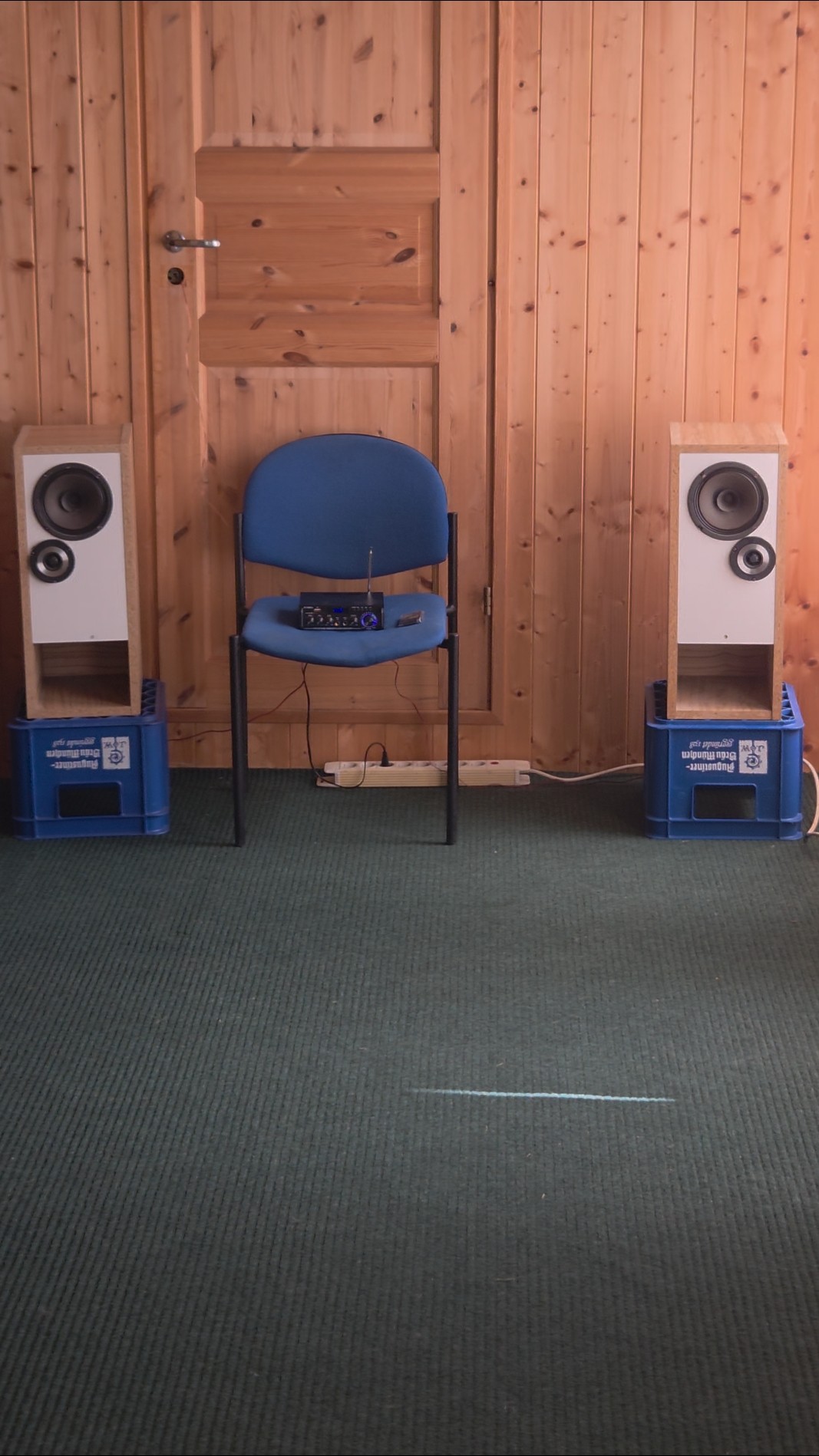 DIY speakers using Visaton BG 17 drivers - YouTube