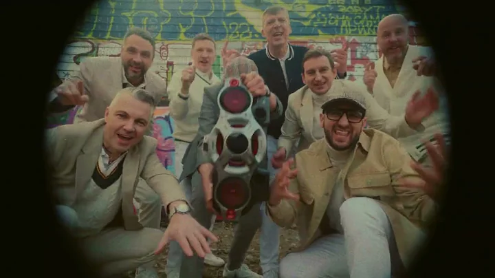 LABVĒLĪGAIS TIPS - AIZ MUMS IR SARKANDAUGAVA