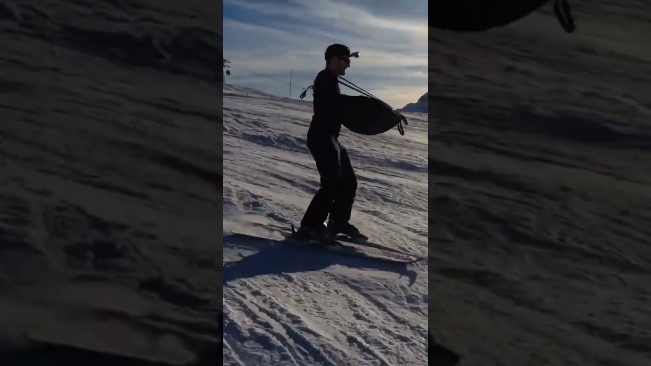 Skiing with my own music 😂 #mountain #live #rider #france #snow #handpan #10years #10yrschallenge