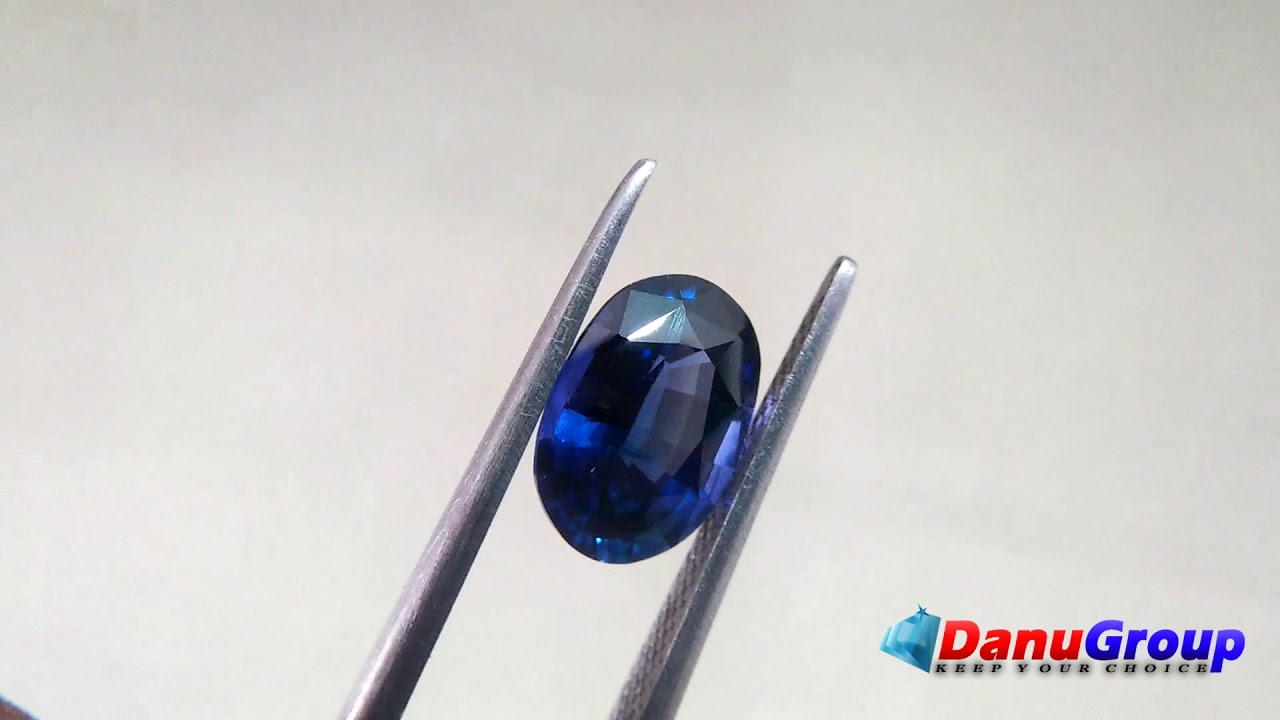 NATURAL BLUE SAPPHIRE  - Peacock Blue