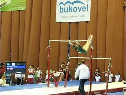 Алия Мустафина Лондон 2012 брусья