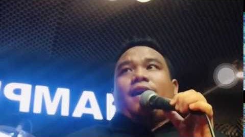 SUNGKUN MA DIRIM (Cover at Champion Cafe) SangaPajumpang Band