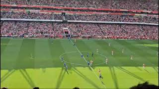 Arsenal fans celebrate another Kai Havertz goal against Everton WAKA WAKA Resimi