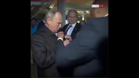 Недоверчивый охранник Путина
