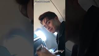 XuKai travel and fans watching his drama on plane beside him 🥰 Resimi