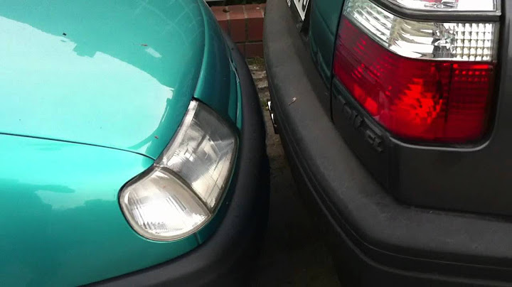 Eingeparkt: Zwei Golfs parken Clio ein! Keine Chance!