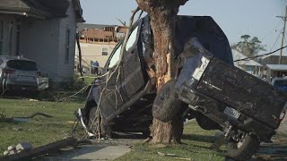 Sunrise reveals extent of tornado's wrath through Arabi