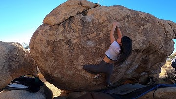 Thunder Egg V5 | Joshua Tree bouldering.