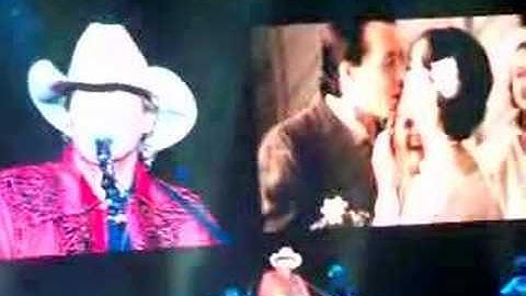 Alan Jackson - Small Town Southern Man