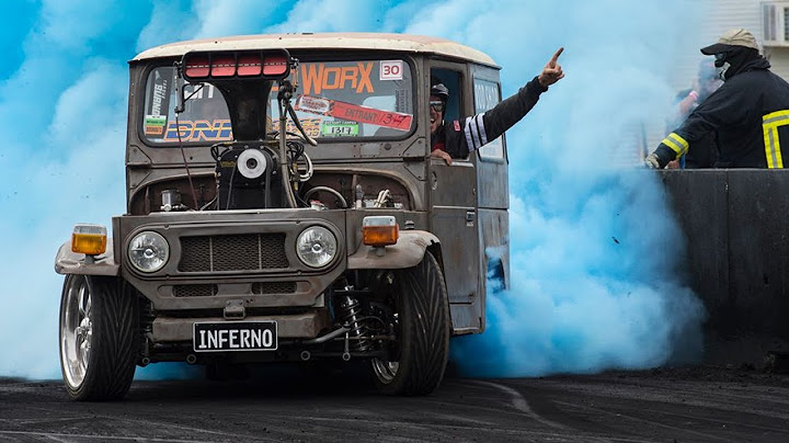 One of the Wildest Burnout Comps EVER – Summernats 32