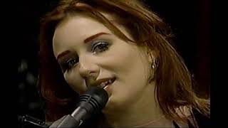 Tori Amos - Spark &amp; Interview - Tonight Show (Better Quality)
