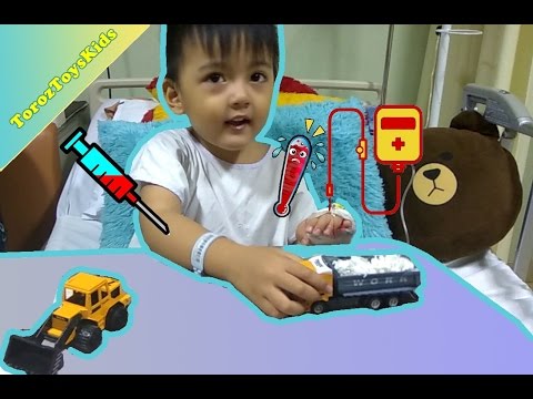  Anak  Kecil  Lucu Main Mobil Traktor Truk  Di Rumah Sakit 