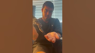 I was told this snake had neurological and anger issues in the past.Me and my wife cured him #snake