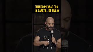 La Cabeza De Abajo No Te Deja Tener Una Conversación En Paz | CC Presenta | Comedy Central LA