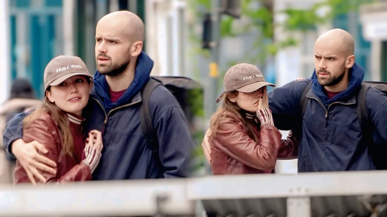 'The White Lotus' Aimee Lou Wood Responds to Viral Crying Photos after