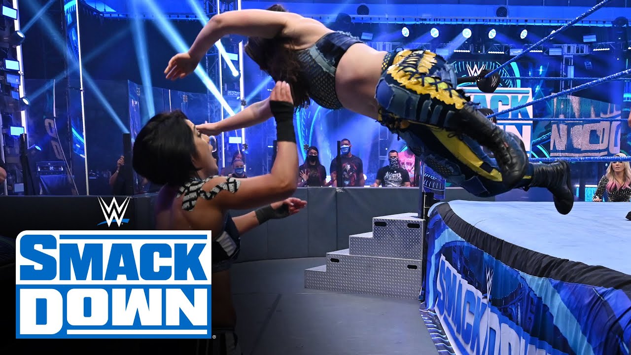 Bayley cumple 300 dÃ­as como Campeona de SmackDown - MÃ¡s Lucha