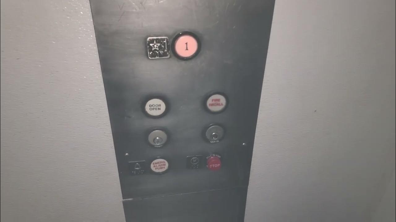 RETAKE! DARK Amtech Reliable Hydraulic Elevator at KFC Los Angeles, CA