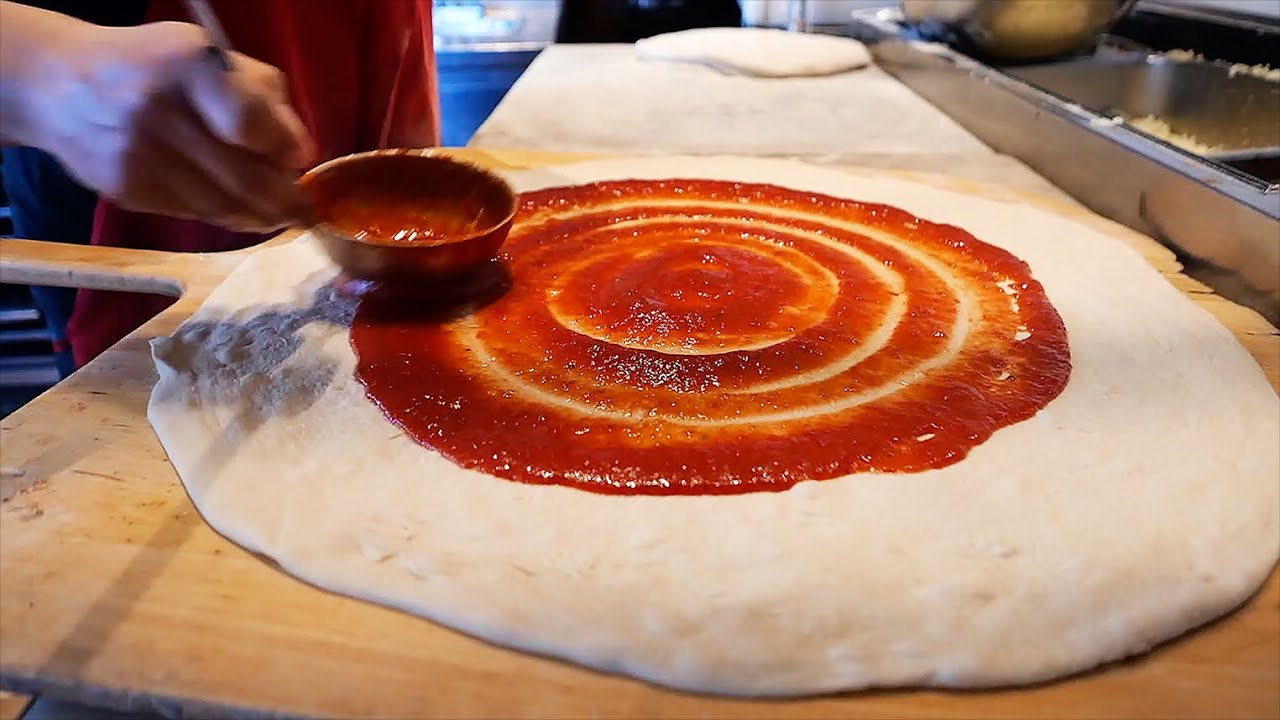 New York City Street Food - ITALIAN PIZZA PIES Slice & Co NYC | Travel Thirsty