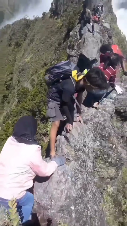 Jalur lintas Gunung bawakaraeng ke lompobattang, Gowa, Sulawesi Selatan
