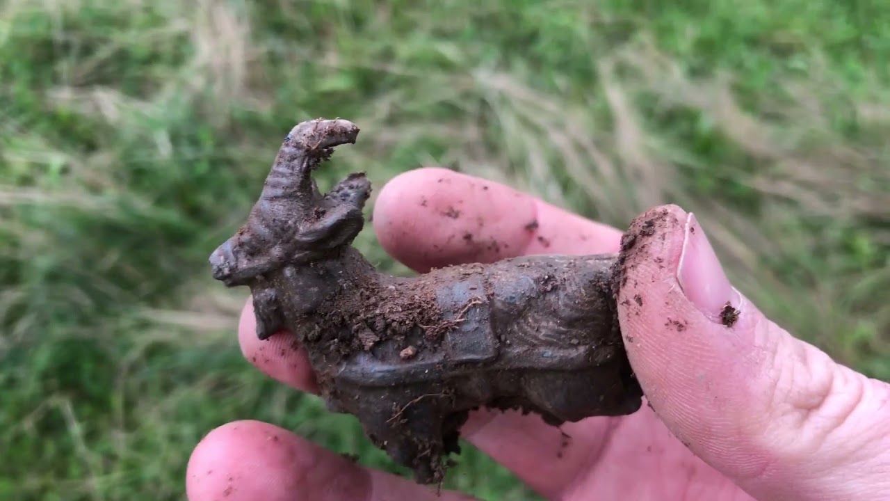 MÁRTY DETEKTORING HP - BROUZDÁNÍ V ZANIKLÉ OBCI V SUDETECH DÍL PRVNÍ - NÁLEZ KOZY -MINCÍ - ARTEFAKTŮ