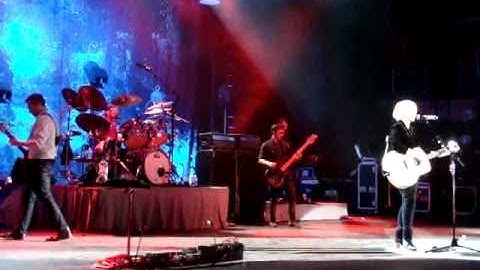 The Cranberries - Ordinary Day - HMV Hammersmith Apollo London, 02 October 2012