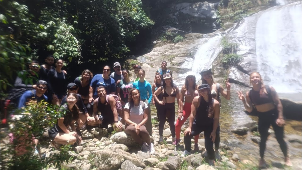 Trilha da cachoeira do laranjal (Praia grande)