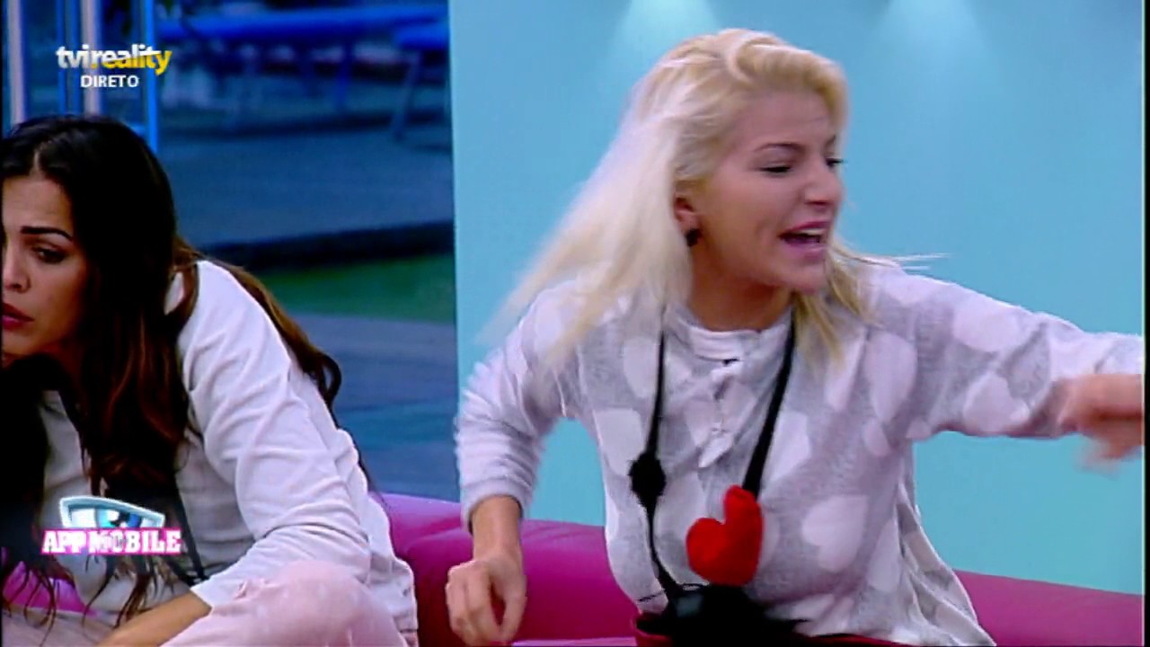 «Tu como amiga vales zero»