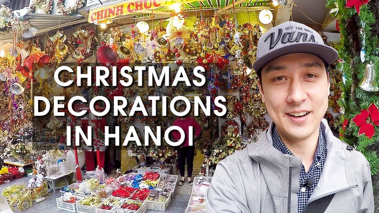 vietnamese culture and cuisine CHRISTMAS DECORATIONS in HANOI (Hàng Mã Street) | VIETNAM WALK