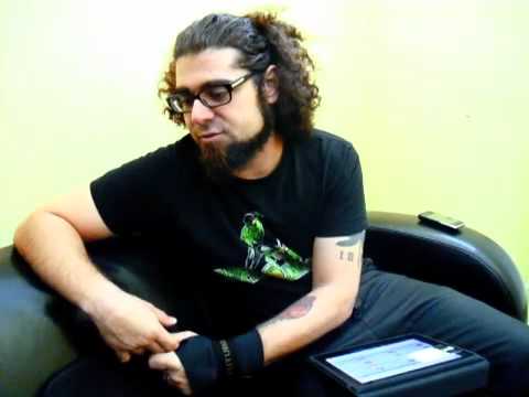 Gibson Germany - Interview with Claudio Sanchez (C...