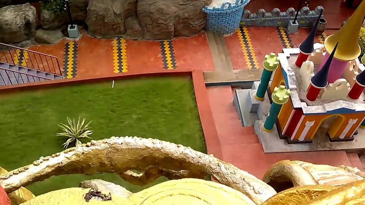 Watch How to Enjoy a Theme Park video Watch How to Enjoy a Theme Park video