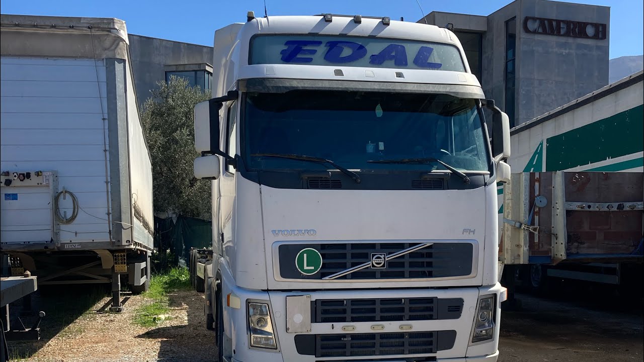 Рабочий день начался с кофе, затем ремонт авто, нарезка резины ...