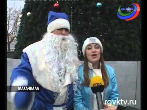 дед мороз поющий и танцующий купить. дед мороз шайтан. дагестанский дед мороз. дед мороз шайтан снегурочка. новый год харам дед мороз шайтан.