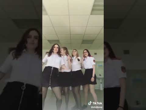 Rus TikTok Kızları