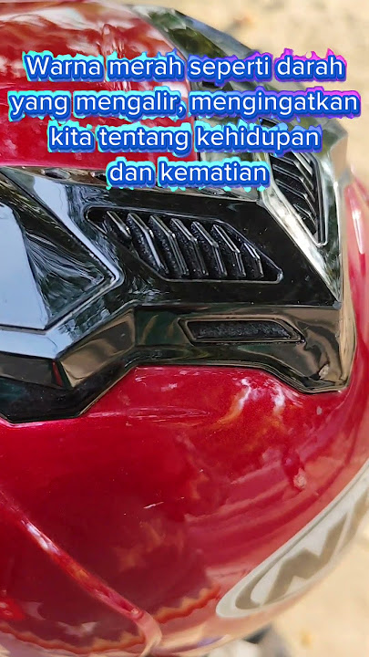 Warna merah seperti darah yang mengalir, mengingatkan kita tentang kehidupan dan kematian #quote
