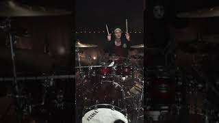 A drum video for smartphone users