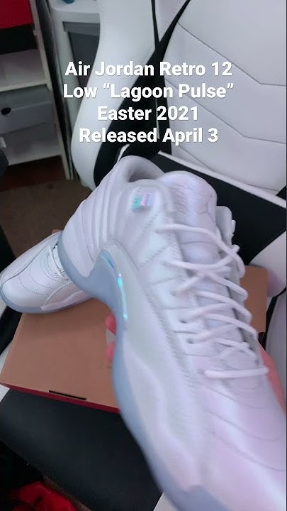retro 12 low lagoon pulse
