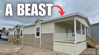 A downright WONDERFUL mobile home w/ LOTS of SPACE! Prefab House Tour