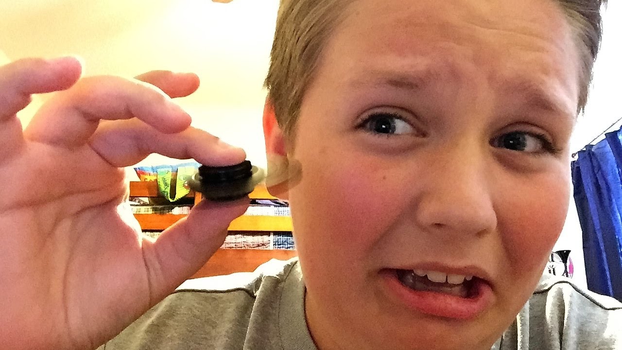 FIDGET SPINNER VS FACE! (Fidget spinner unboxing) YouTube