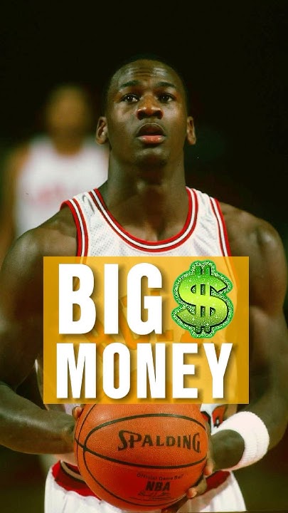Bill Walton & Moses Malone: NBA's First Million-Dollar Players - YouTube