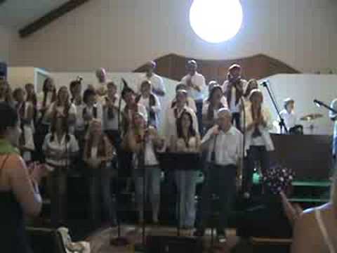 Here is the Gospel Choir of the Cascades singing the classic spiritual This Little Light of Mine. The soloist is Geoff Hill and he really let it out on this one! :-) The Gospel Choir of the Cascades is a community choir in Bend, Oregon. This concert was at the Old Stone Church in Bend, and the gospel choir performs there on the first Saturday of every month. For more information about the choir, please visit: www.freewebs.com Thanks so much!