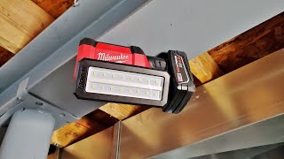 Milwaukee M12 Rover Service and Repair Pivoting 700 Lumen Floodlight Review