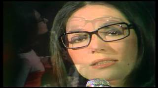 Vignette de la vidéo "NANA MOUSKOURI - EL CONDOR PASA"