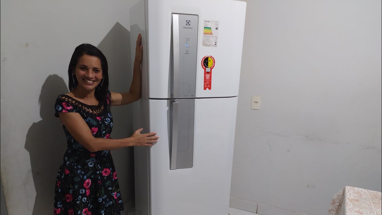 COMO TIRAR O AMARELADO DA GELADEIRA - YouTube