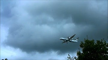 FlyBE Q400 Lands at Exeter - 3