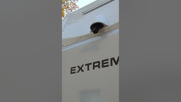 Kamera cofania Alpine HCE -C2100RD w kamperze Ford Transit, HDR Multiview