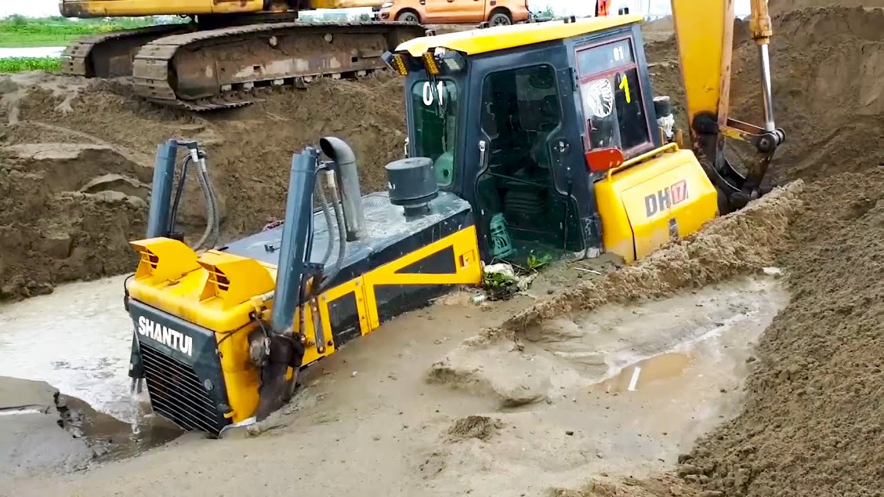 SUPER SKILLFUL RECOVERY 😲 Bulldozer Stuck in Deep Mud Rescued by Excavator & Dozer