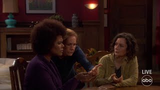Darlene (and Jackie) See a Psychic - The Conners