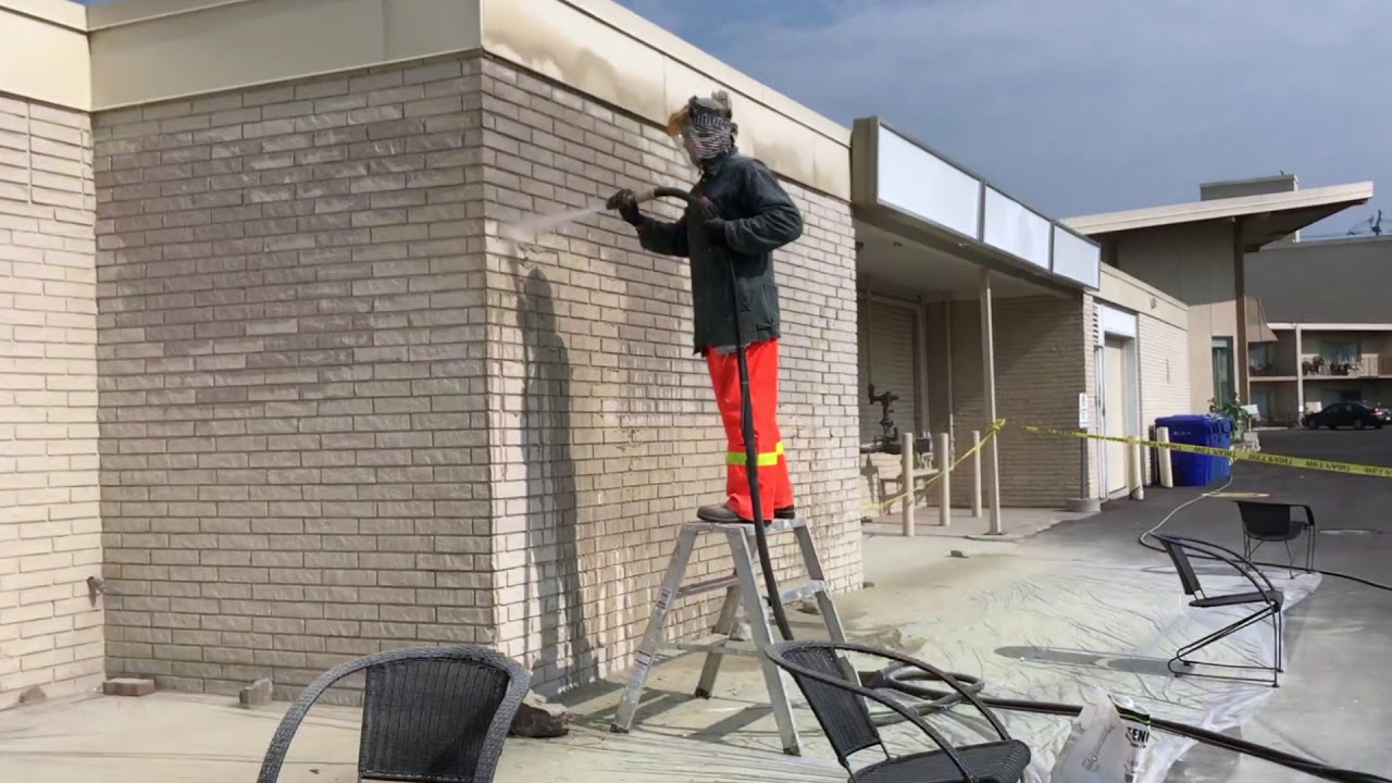 Wet Media Blasting Brick Wall