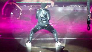 Download Lagu Chris Brown - Picture Perfect Shakin his Booty!!  pt 2 MP3