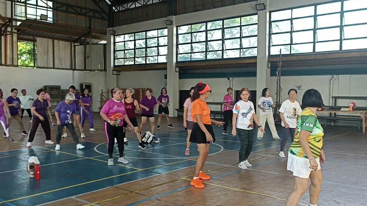 @knlphysicalfitness1425 Friday Dayo zumba with Coach Jen. Music belongs to the rightful owner 